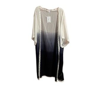 #411 NWT Lularoe Chloe medium